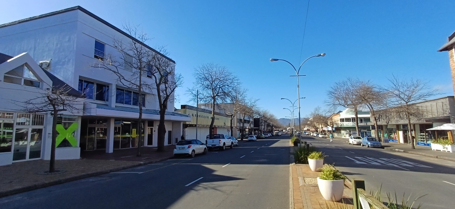 To Let commercial Property for Rent in Somerset West Western Cape